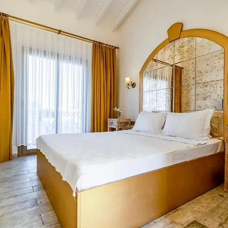 De Gold Alacati فندق